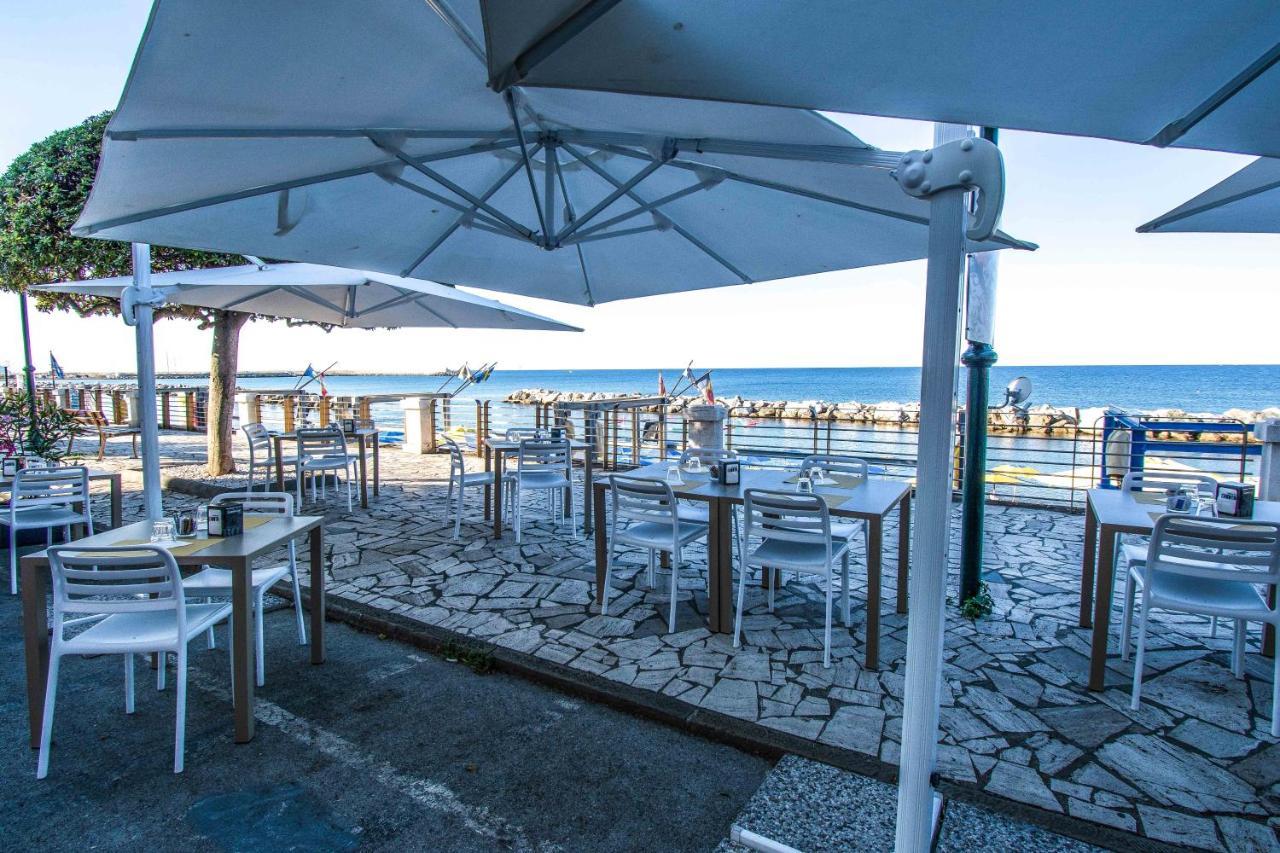 Hotel San Pietro Chiavari Esterno foto