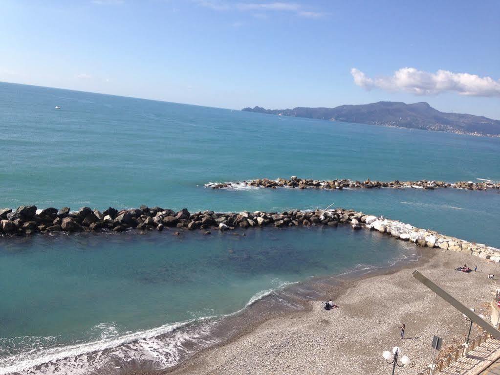 Hotel San Pietro Chiavari Esterno foto